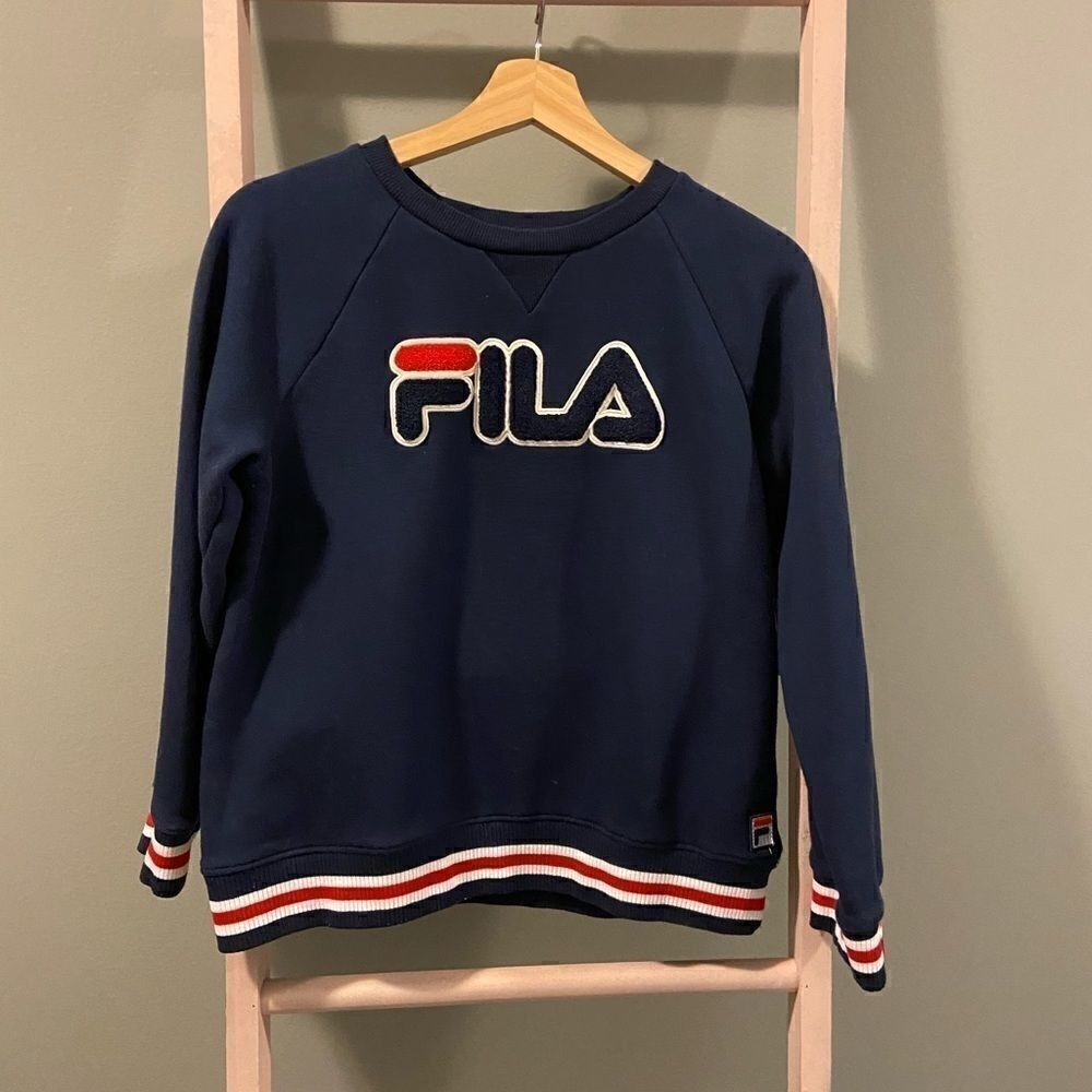 💝 3/$75 Kid’s Large Fila Sweatshirt